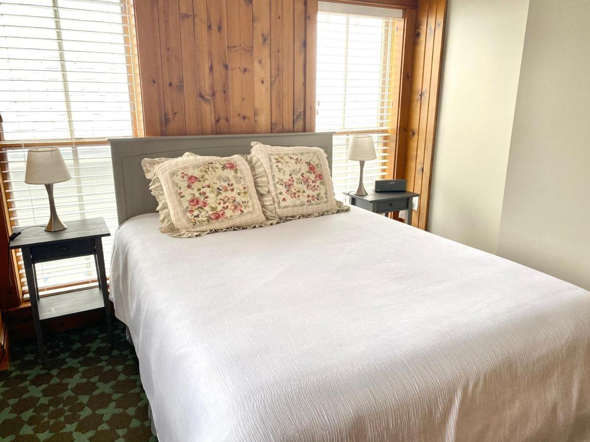 Harbor House Inn Grand Haven Phòng bức ảnh